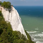 2 Im Dachgeschoss Apartamento Altenkirchen (Mecklenburg-Vorpommern)